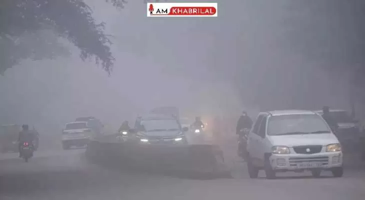 UP Weather Alert: घना कोहरा छाया, इन जिलों में बारिश-ओलावृष्टि का अलर्ट