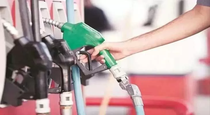 Petrol-Diesel+Price+Hike%3A+10+%E0%A4%A6%E0%A4%BF%E0%A4%A8+%E0%A4%AE%E0%A5%87%E0%A4%82+%E0%A4%9A%E0%A5%8C%E0%A4%A5%E0%A5%80+%E0%A4%AC%E0%A4%BE%E0%A4%B0+%E0%A4%AC%E0%A4%A2%E0%A4%BC%E0%A5%87+%E0%A4%A6%E0%A4%BE%E0%A4%AE%2C+%E0%A4%86%E0%A4%AE+%E0%A4%9C%E0%A4%A8%E0%A4%A4%E0%A4%BE+%E0%A4%AA%E0%A4%B0+%E0%A4%AC%E0%A4%A2%E0%A4%BC%E0%A4%BE+%E0%A4%AE%E0%A4%B9%E0%A4%82%E0%A4%97%E0%A4%BE%E0%A4%88+%E0%A4%95%E0%A4%BE+%E0%A4%AC%E0%A5%8B%E0%A4%9D