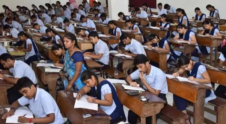 CBSE Exam Guidelines: परीक्षा हॉल में सावधान! असंबंधित जवाब लिखने पर रिजल्ट हो सकता है रद्द